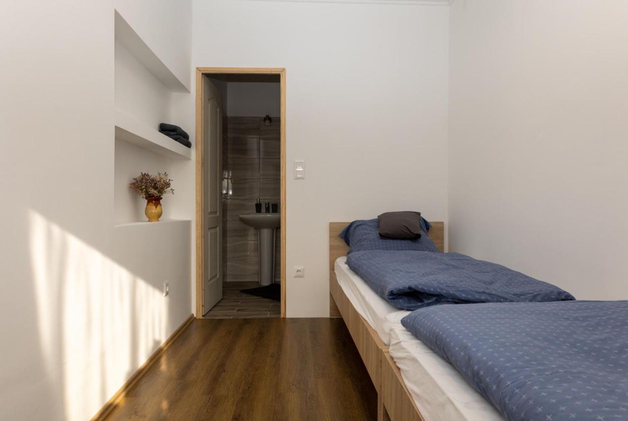 Takács Pince apartman Hajos Esterno foto